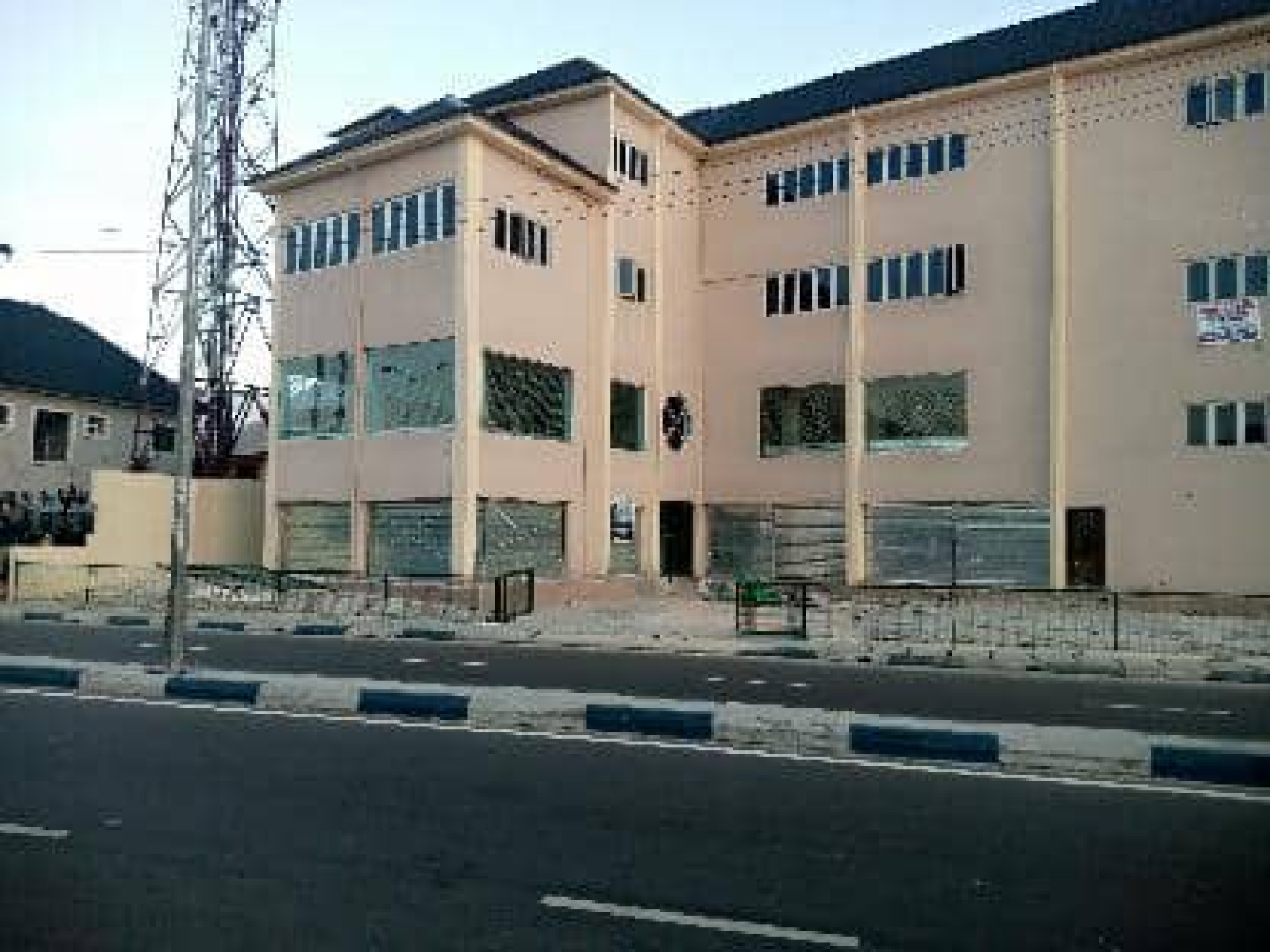 Opposite Mandela Car Wash, GRA, Port Harcourt, 6 Rooms Rooms,7 BathroomsBathrooms,Office,To Let,Opposite Mandela Car Wash, GRA,3,1046