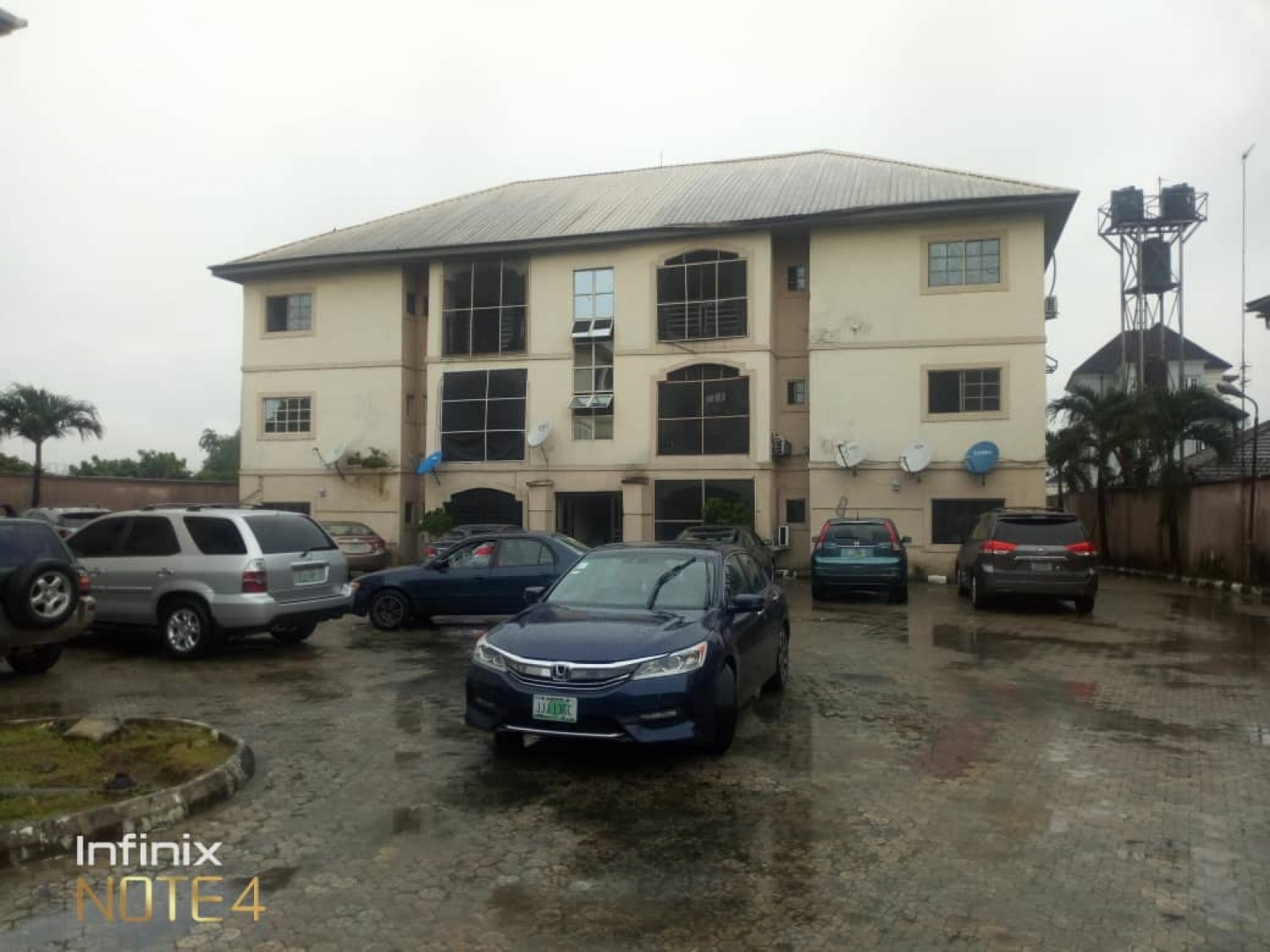 3 Bedrooms Bedrooms, ,3 BathroomsBathrooms,Apartment,To Let,1004